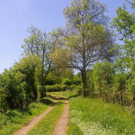 La Maison De Printemps * Bazoches-sur-Hoëne